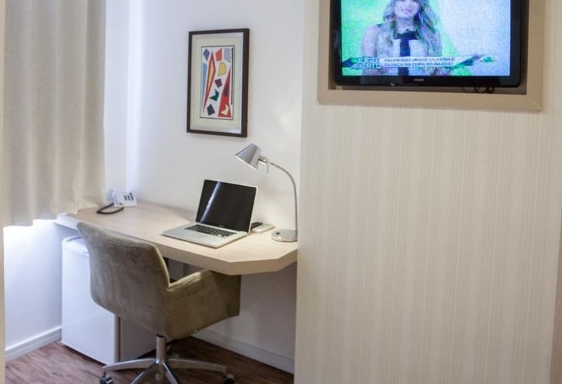 スーペリアールーム, Aruja