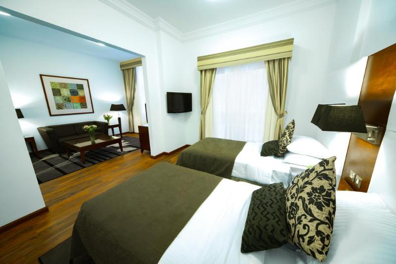 수피리어 룸, City