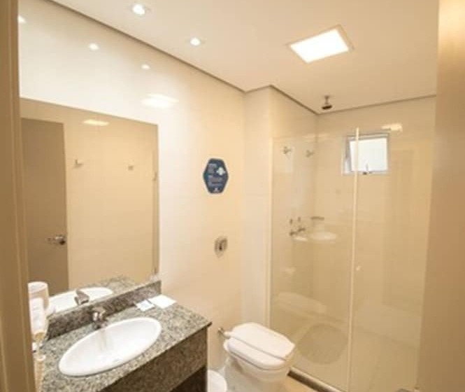 디럭스 트리플 룸, Hiber Hotel Acesso A Chapecó