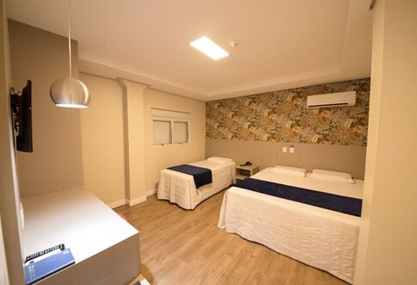 디럭스 트리플 룸, Hiber Hotel Acesso A Chapecó