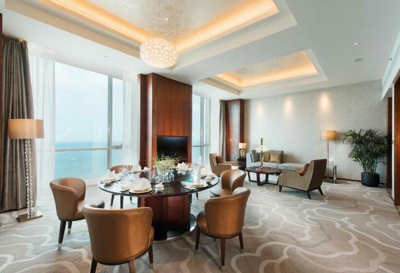 바다 전망 스위트, Hilton Yantai Golden Coast