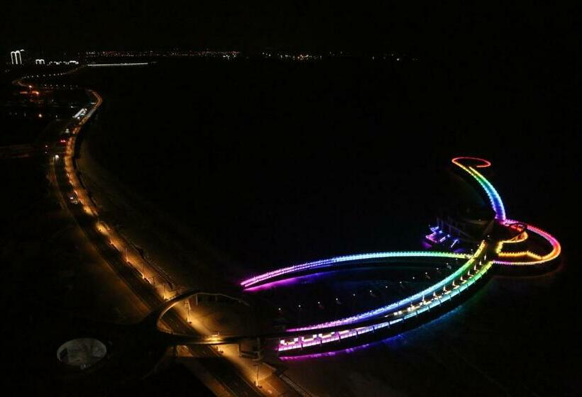 اتاق استاندارد با چشم‌انداز دریا, Hilton Yantai Golden Coast