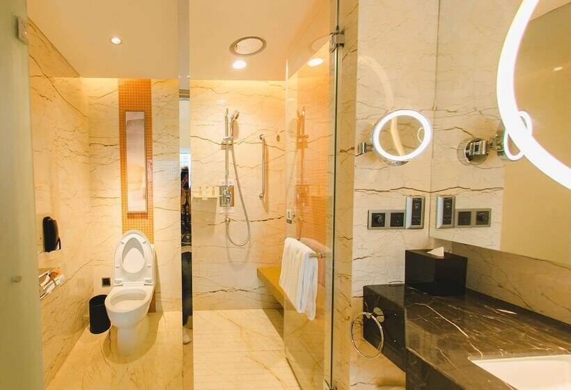 디럭스 룸 바다 전망, Hilton Yantai Golden Coast