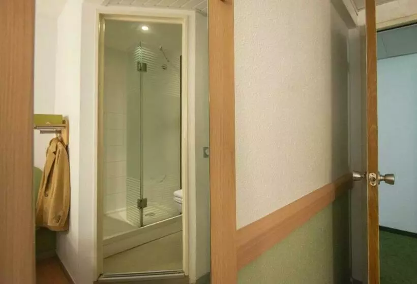 スタンダードルーム, Ibis Budget Antibes Sophia Antipolis