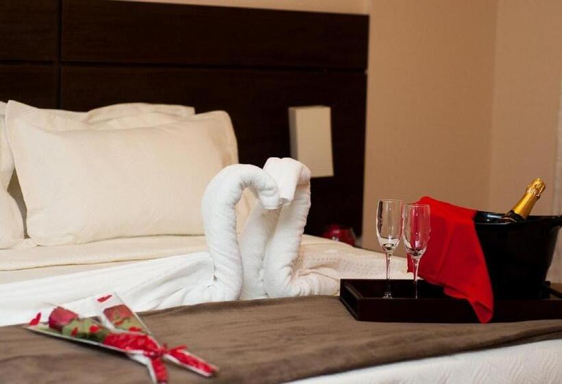 Люкс с гидромассажем, Maruá