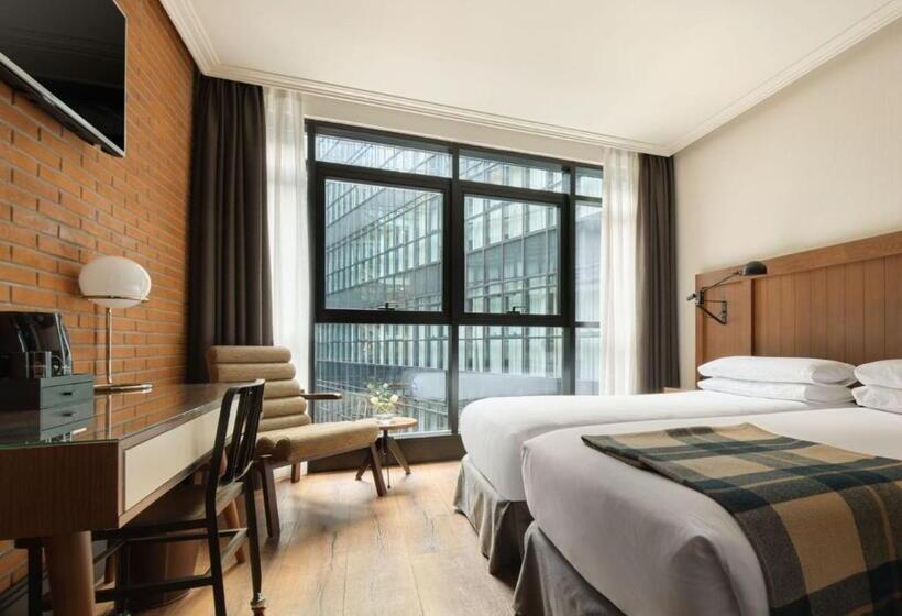 اتاق لوکس, Only You Hotel Atocha