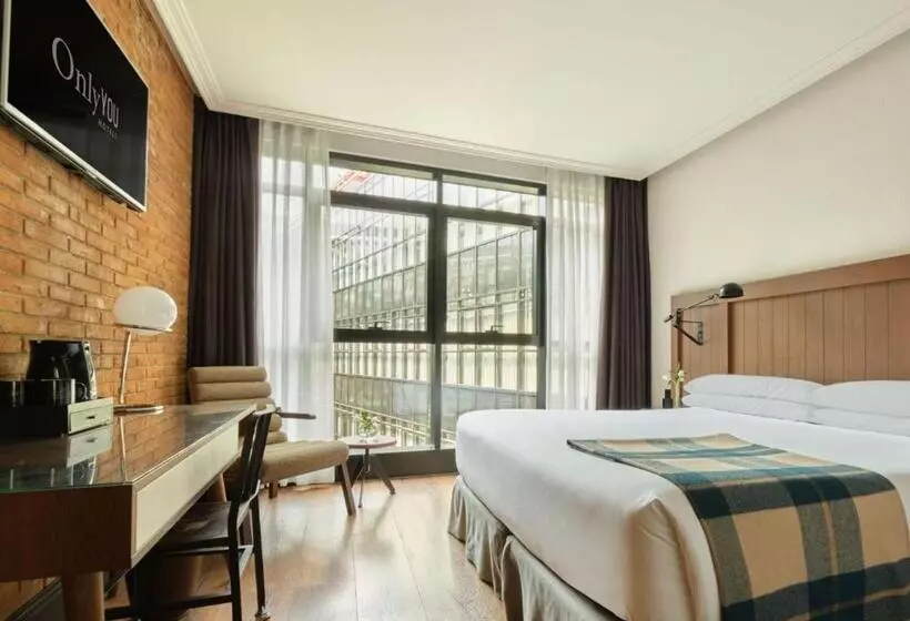 デラックスルーム, Only You Hotel Atocha