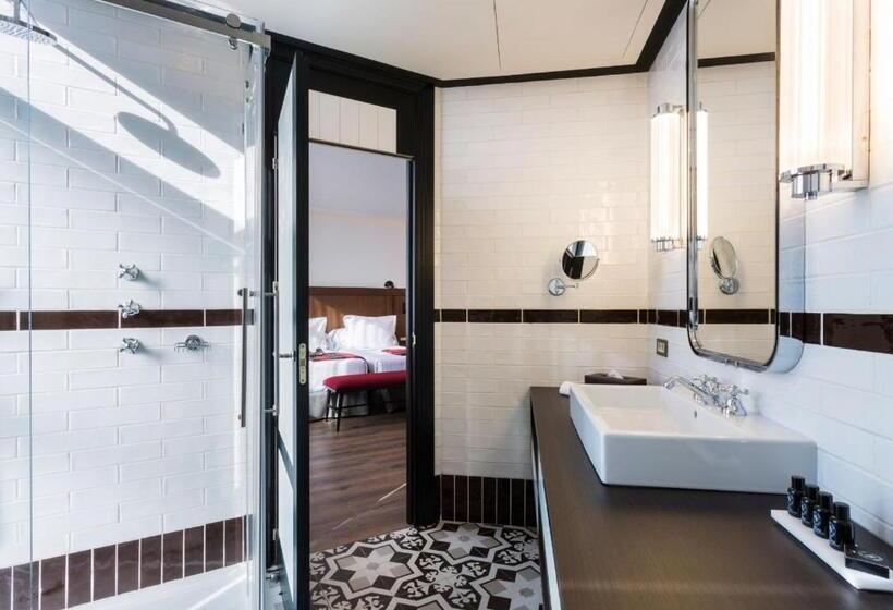 سوییت جونیور, Only You Hotel Atocha