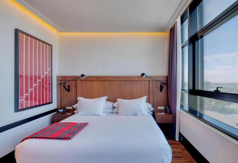 اتاق سوپریور, Only You Hotel Atocha
