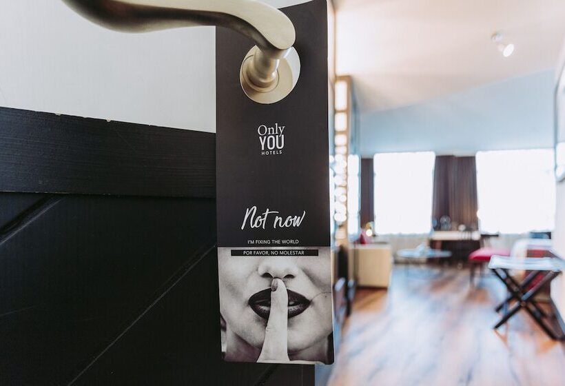 سوییت جونیور, Only You Hotel Atocha