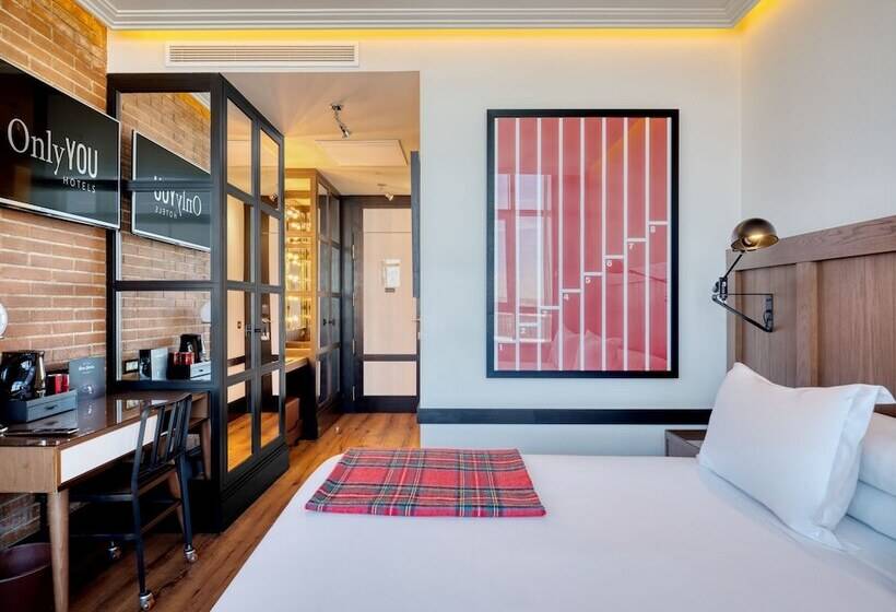اتاق پرمیوم, Only You Hotel Atocha