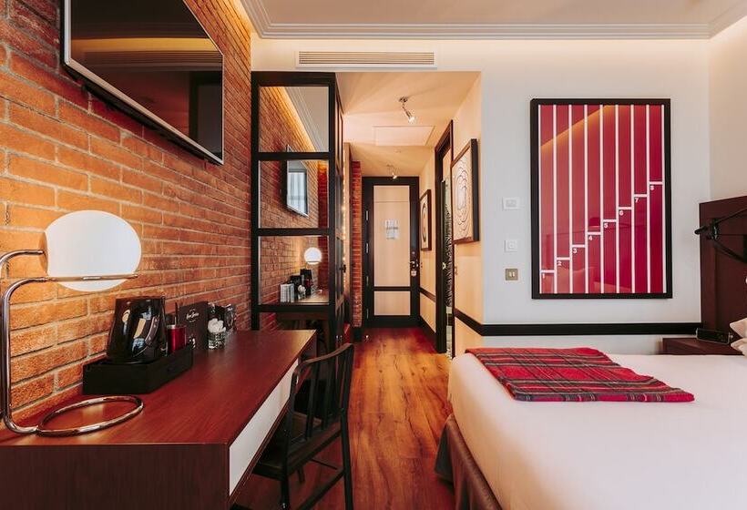 اتاق پرمیوم, Only You Hotel Atocha