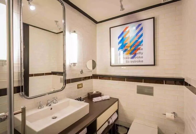バルコニー付きデラックスルーム, Only You Hotel Atocha