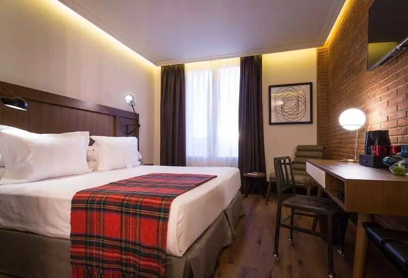 バルコニー付きデラックスルーム, Only You Hotel Atocha