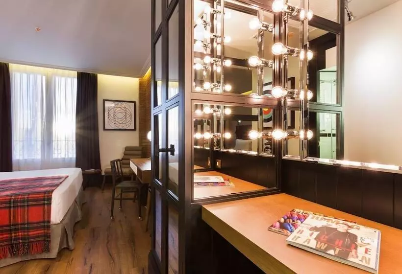 バルコニー付きデラックスルーム, Only You Hotel Atocha