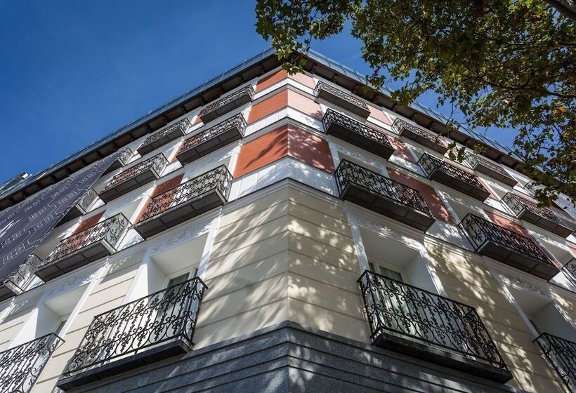 اتاق پریمیوم با بالکن, Only You Hotel Atocha
