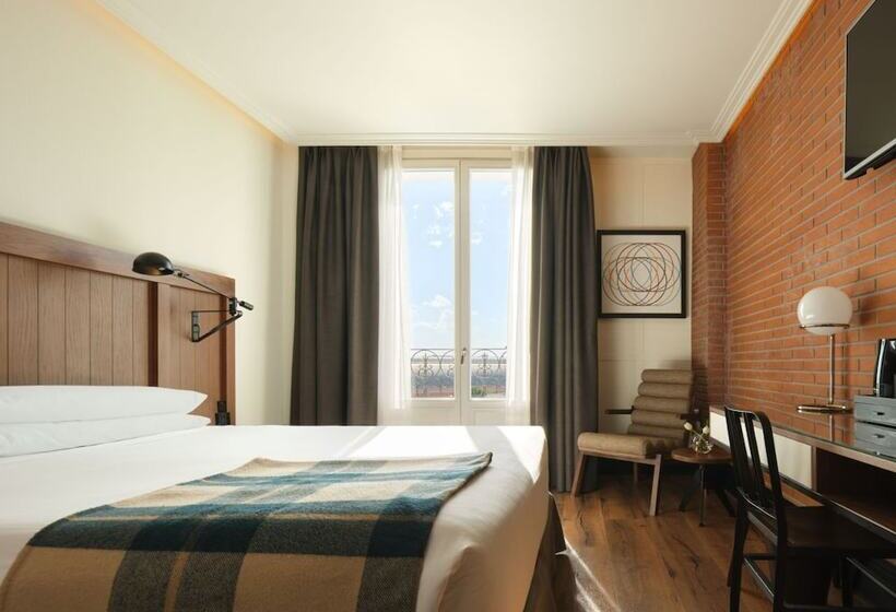 اتاق پریمیوم با بالکن, Only You Hotel Atocha