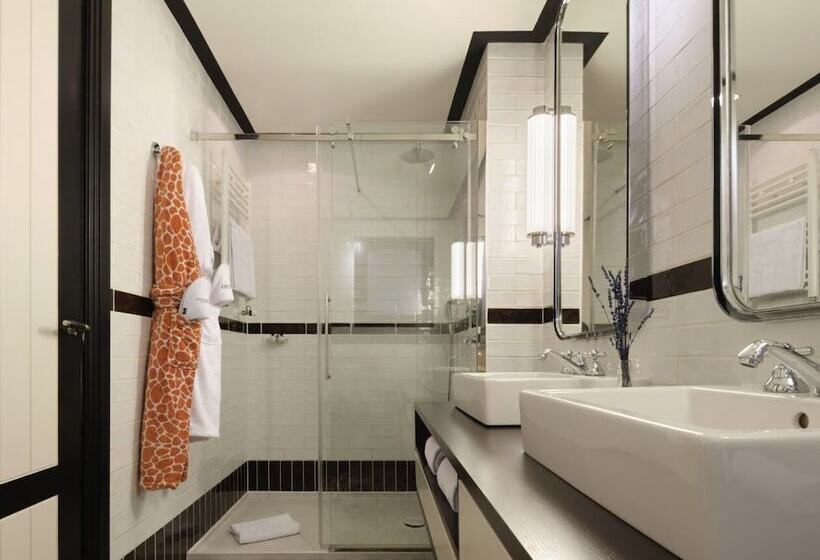 سوییت سوپریور, Only You Hotel Atocha