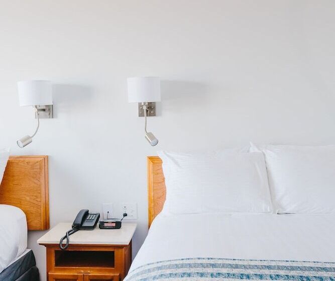 2ダブルベッドのスタンダードルーム, Pavillon Sur Mer Par Riotel