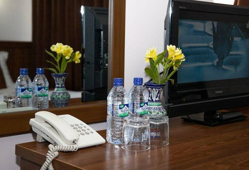 غرفة قياسية, Reikartz Registon Samarkand