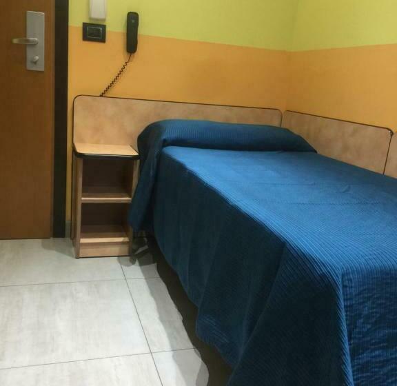 اتاق استاندارد یک نفره, Roma
