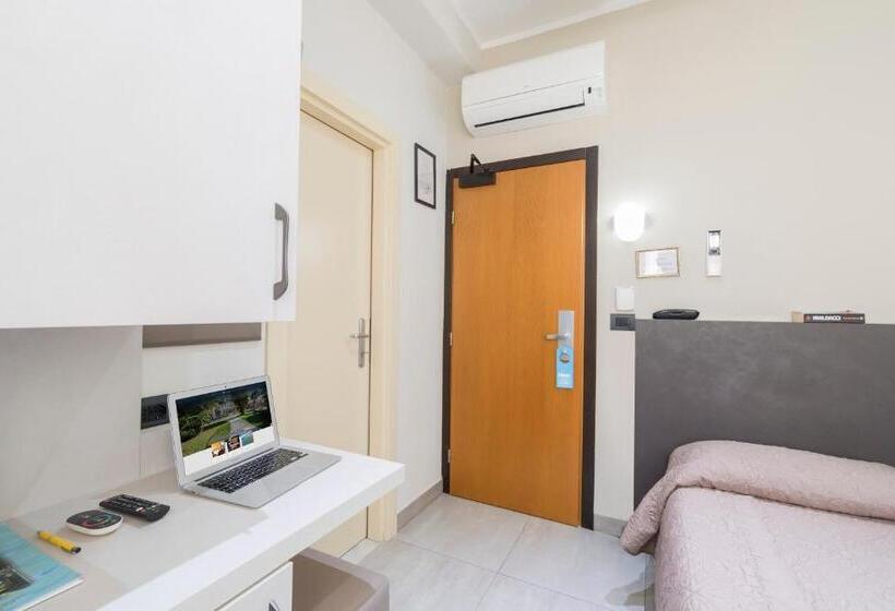 スタンダードシングルルーム, Roma