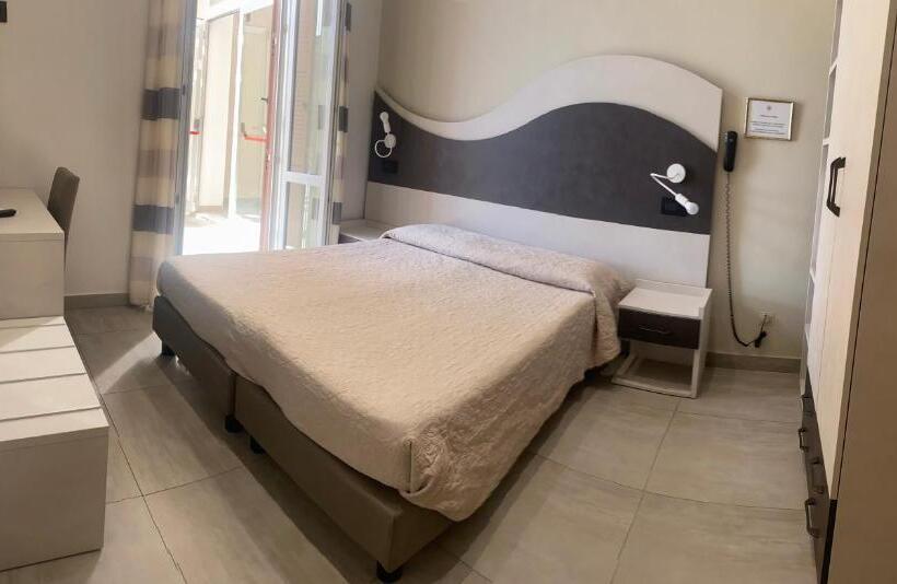 スタンダードルーム, Roma