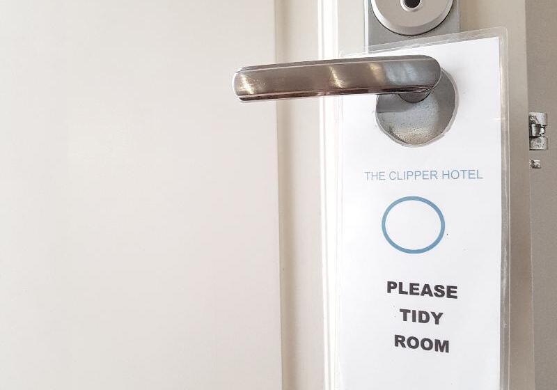 غرفة سوبيريور, The Clipper House