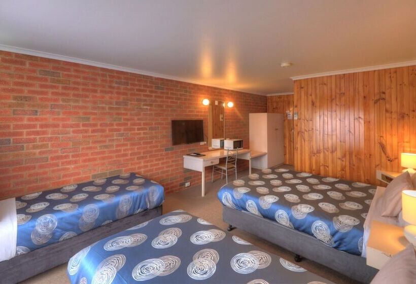 חדר משפחתי, Kyabram Country Motel