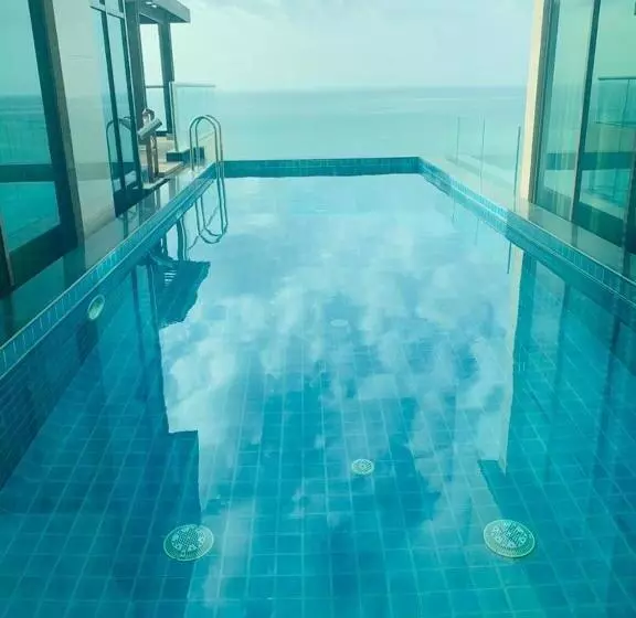 ペントハウスルーム, Lagoona Beach Luxury Resort And Spa