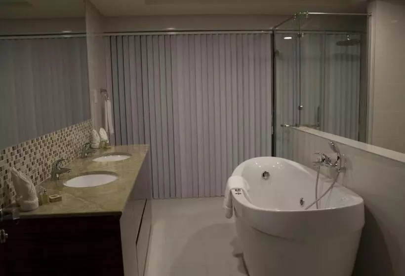 ペントハウスルーム, Lagoona Beach Luxury Resort And Spa