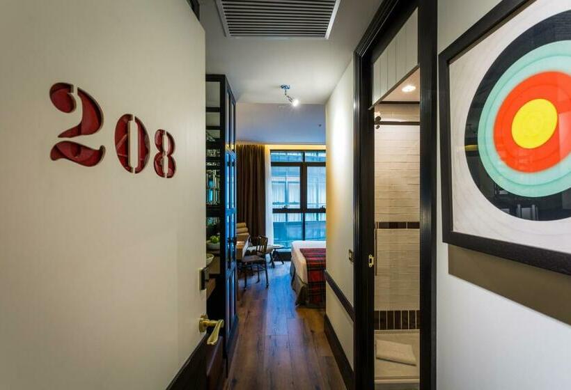 اتاق لوکس, Only You Hotel Atocha