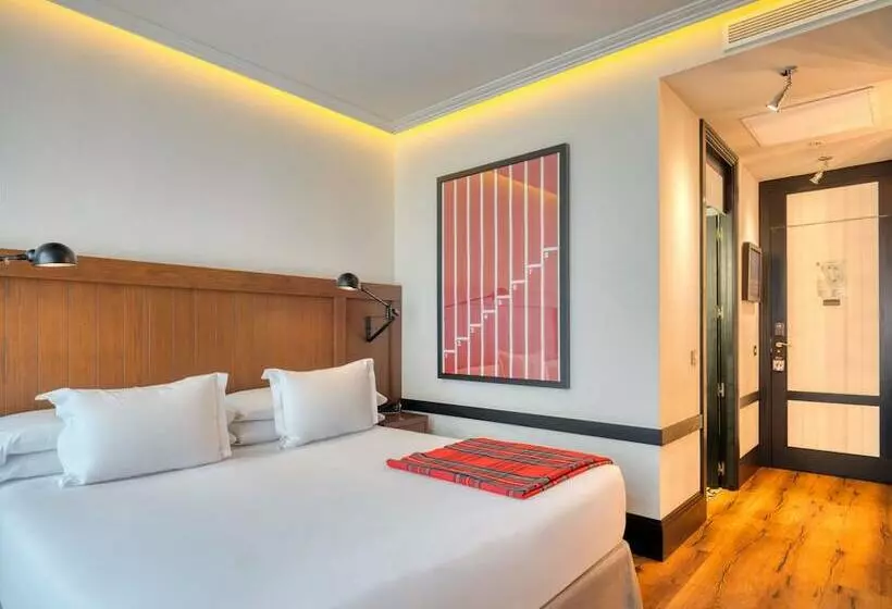 デラックスルーム, Only You Hotel Atocha