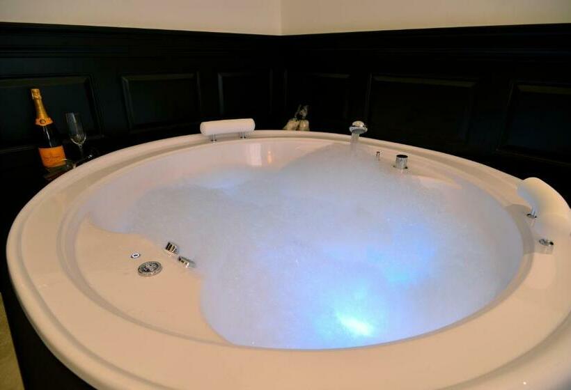 سوییت, Vaticano Royal Suite Guest House