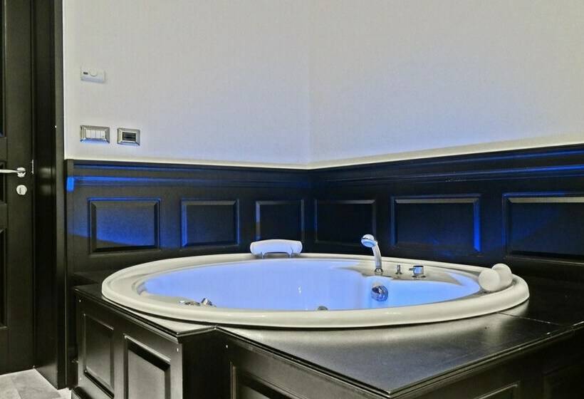 سوییت جونیور, Vaticano Royal Suite Guest House