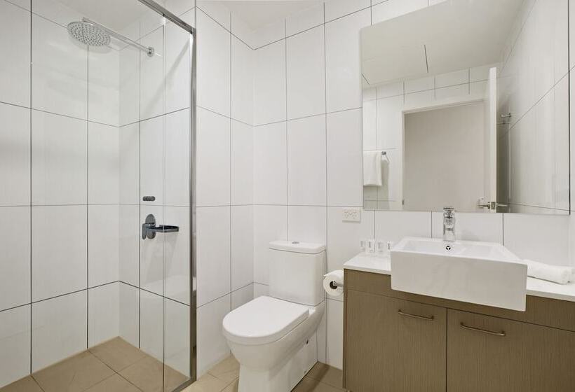 استودیوی استاندارد, Quest Chermside On Playfield