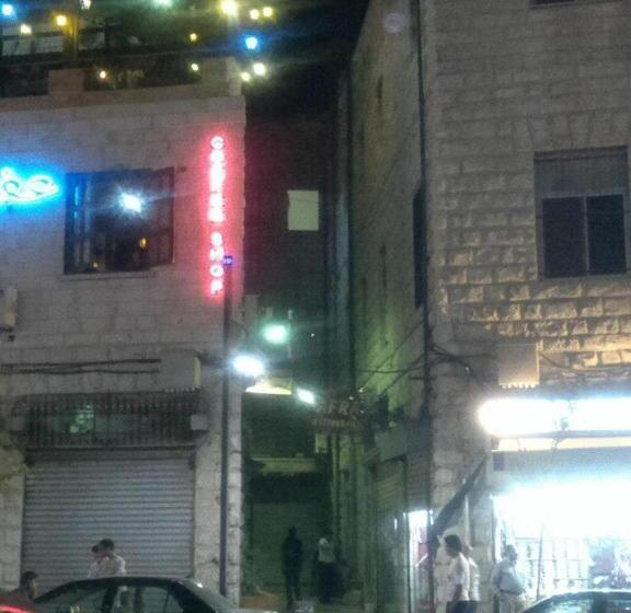 اتاق استاندارد با سرویس بهداشتی مشترک, Mansour