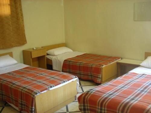 اتاق استاندارد, Mansour