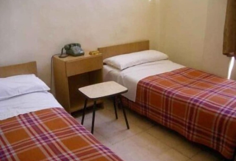 اتاق استاندارد, Mansour