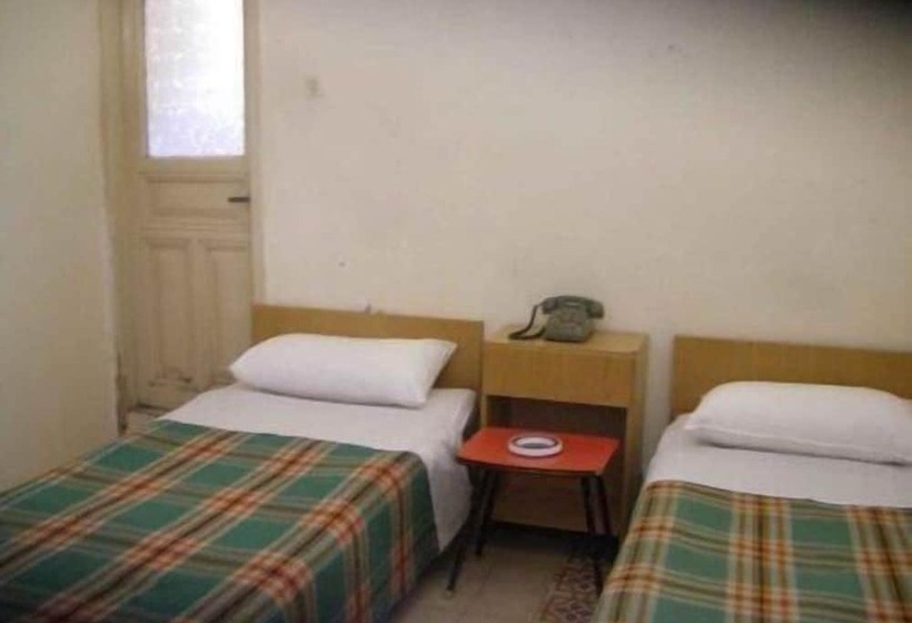 اتاق استاندارد, Mansour