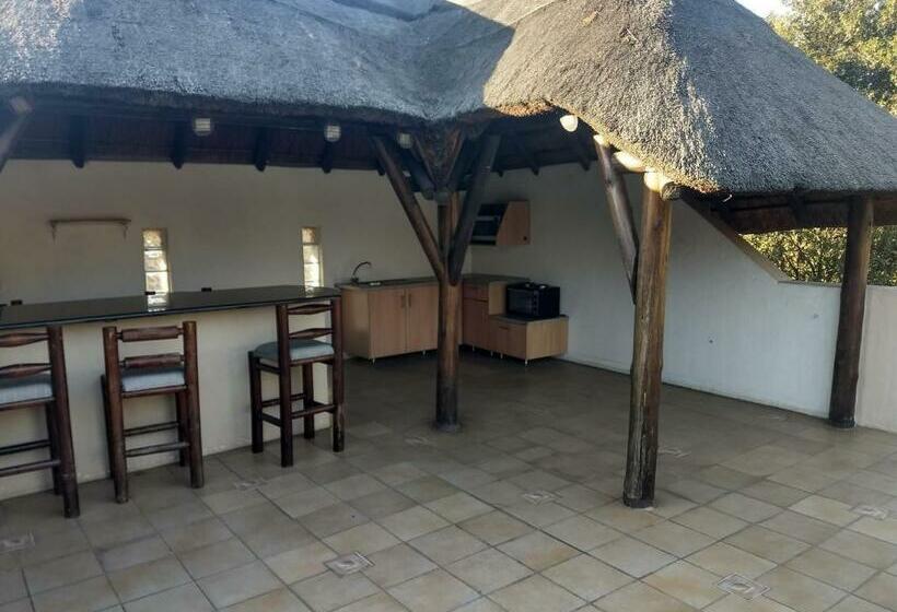 سوییت خانوادگی, Villa Schreiner Guest House