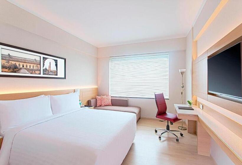 غرفة قياسية سرير كينج, Fairfield By Marriott Lucknow