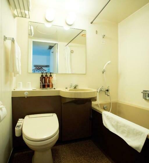 Economy Szoba, Hiroshima Pacific