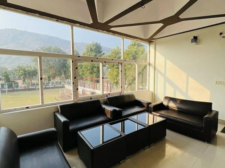 اتاق لوکس, Ritumbraha Hotel & Resort