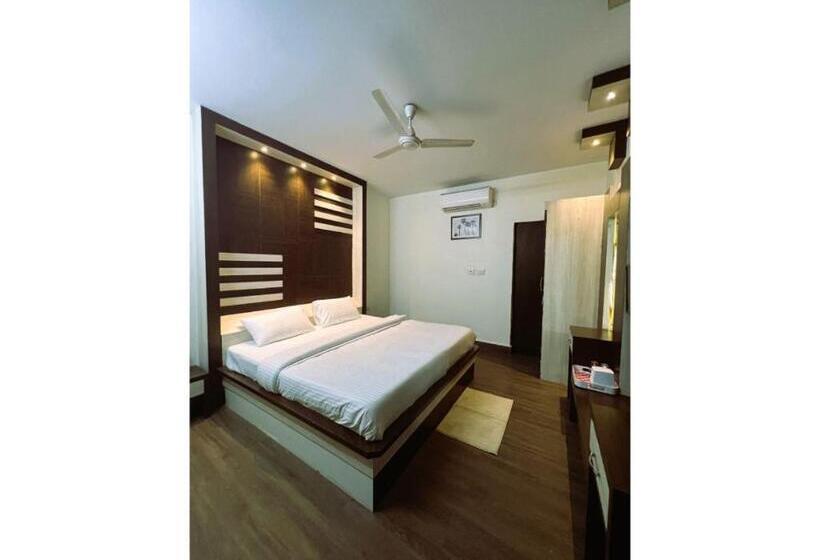 غرفة قياسية سرير كينج, Ritumbraha Hotel & Resort