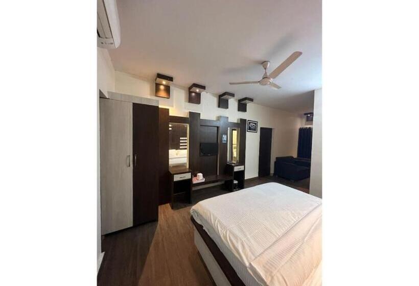 غرفة قياسية سرير كينج, Ritumbraha Hotel & Resort