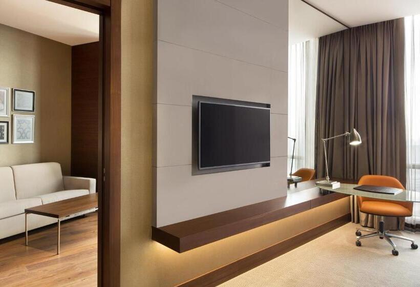 Люкс Executive Кровать Кинг, Sheraton Grand Istanbul Atasehir