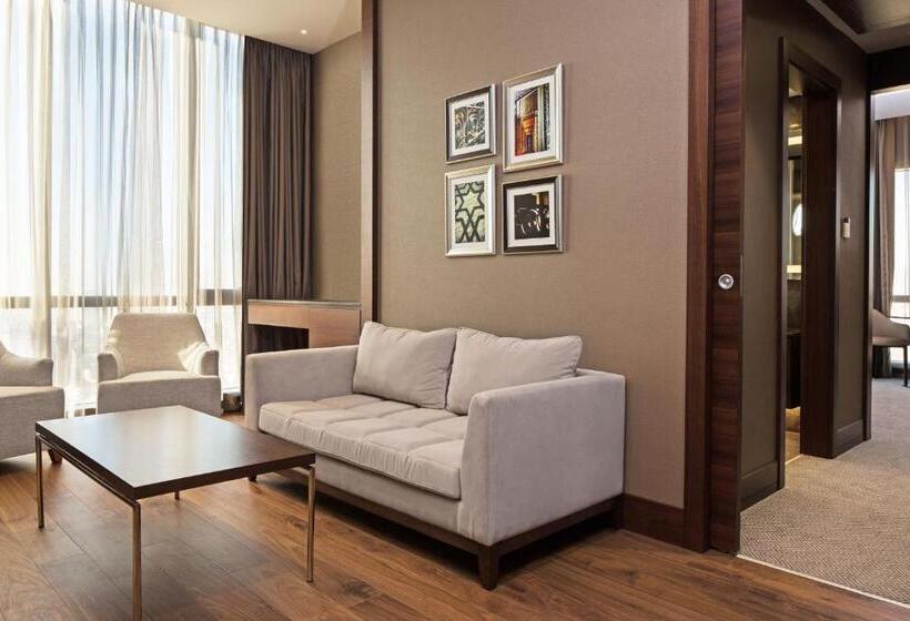 Люкс Кровать Кинг, Sheraton Grand Istanbul Atasehir