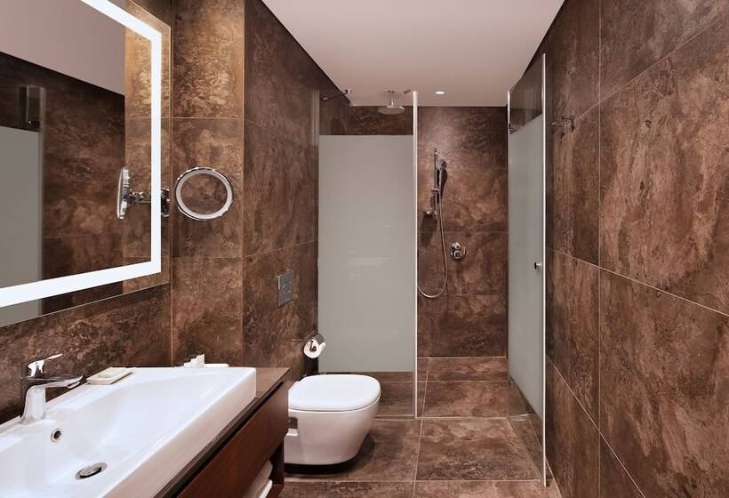 Номер Deluxe, Sheraton Grand Istanbul Atasehir