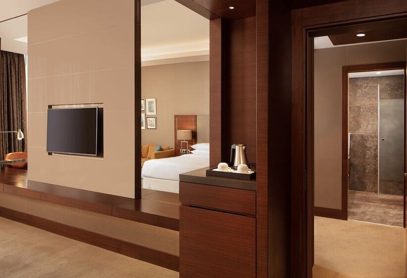 Номер Клуб, Sheraton Grand Istanbul Atasehir